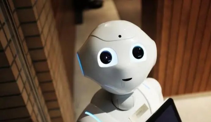 機器人2.0時代多項先進技術的融合發展（無線充電）