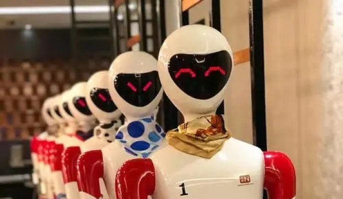 服務型智能機器人的五大應用（二）（無線充電）