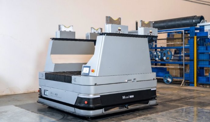 AGV小車的導航（二）（無線充電）