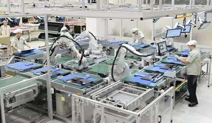 未來十年AGV小車幾個發(fā)展趨勢的探討（無線充電）