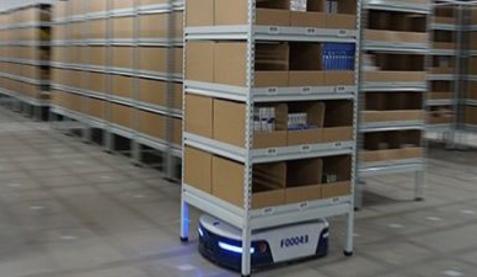 智能倉儲促進AGV市場發展（無線充電）