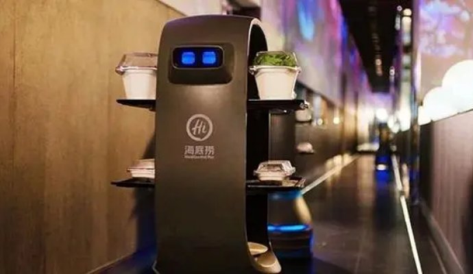 智慧餐廳時代餐飲與科技的深度融合（無線充電）