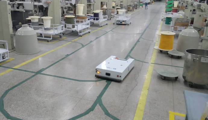 為什么企業(yè)都來部署AGV，到底有什么作用？（無線充電）