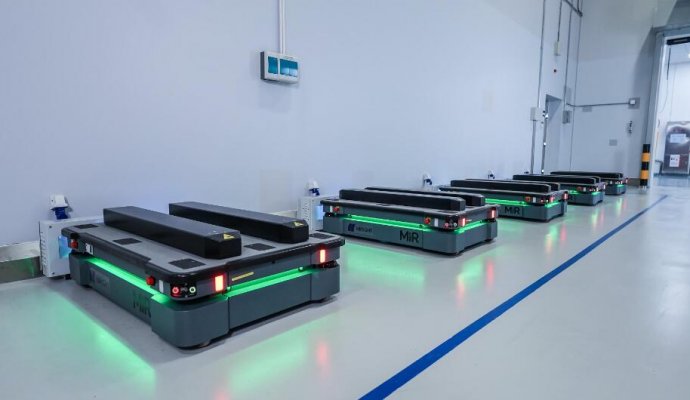 機器人充電技術的最新發展（無線充電）