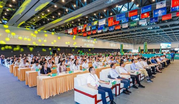 AMR自主移動機器人：智能革命的四大核心戰場（無線充電）