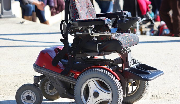 無線充電技術(shù)如何為電動輪椅提供更加便捷的生活方式