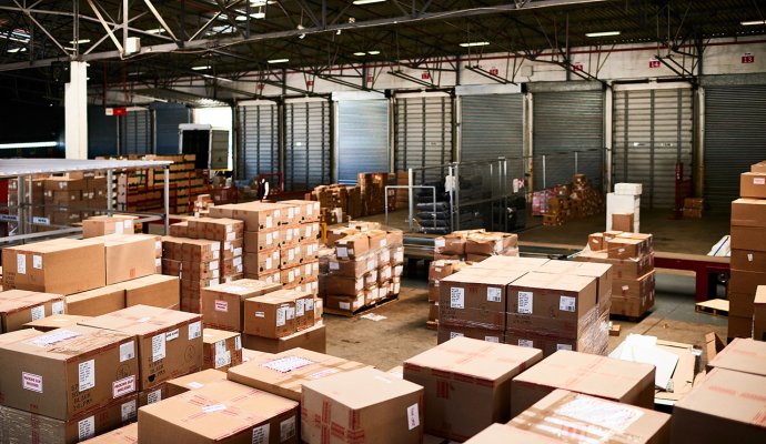 AGV小車磁耦合諧振式無線充電器：高效、安全、免接觸的能量補充方案