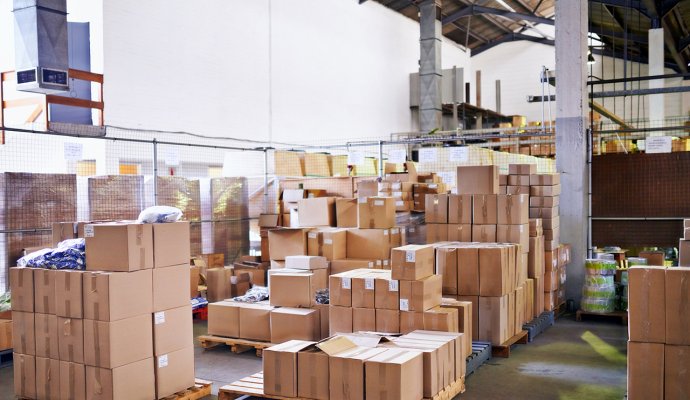 托盤(pán)穿梭車(chē)無(wú)線充電器引領(lǐng)物流倉(cāng)儲(chǔ)新潮流